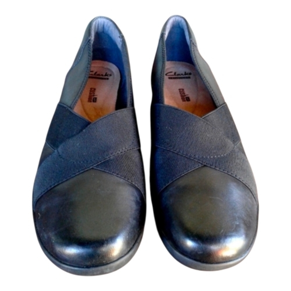 Clarks Women's Black Slip-On Shoes 11W NWOT
